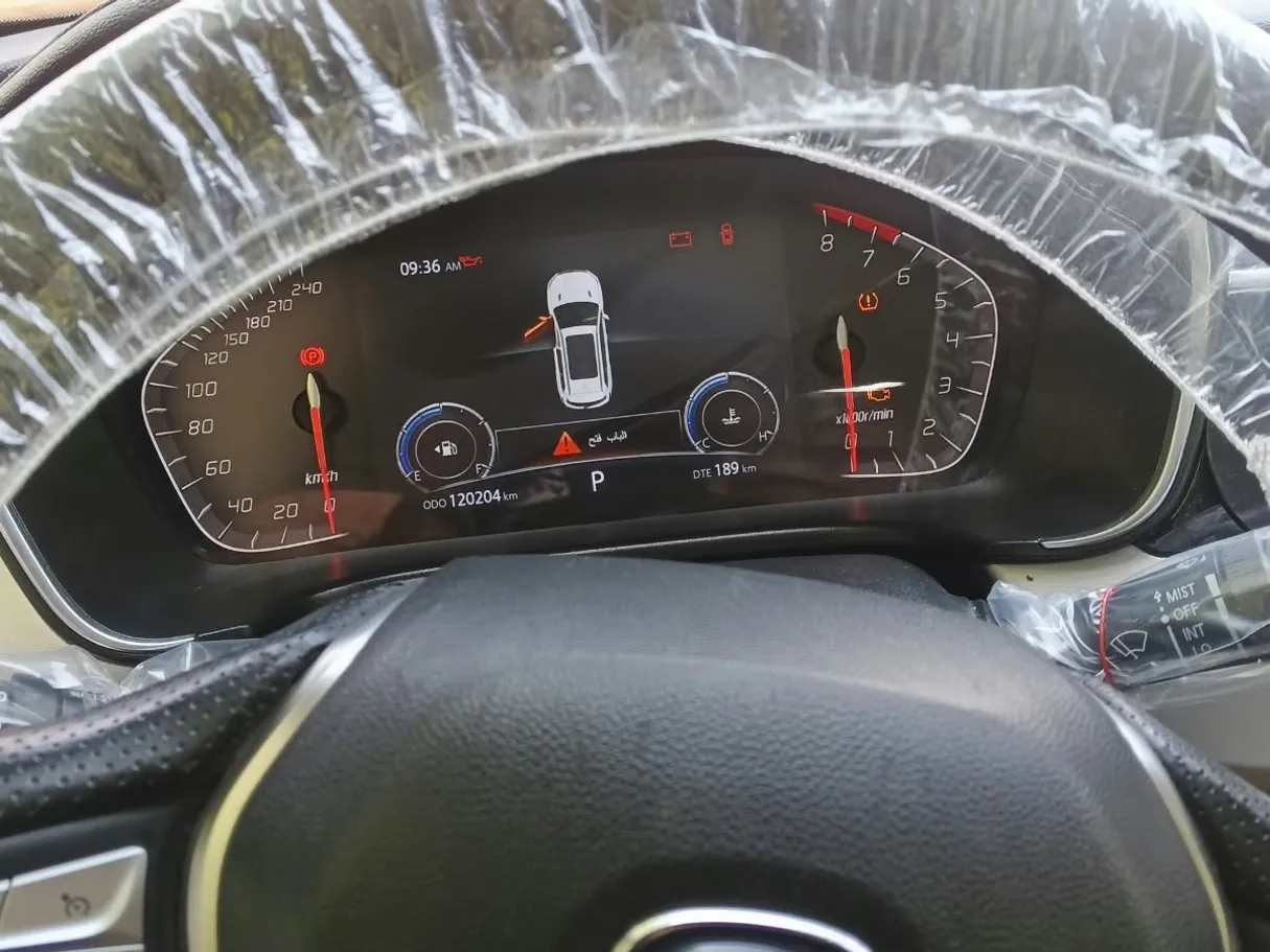 Car image 6