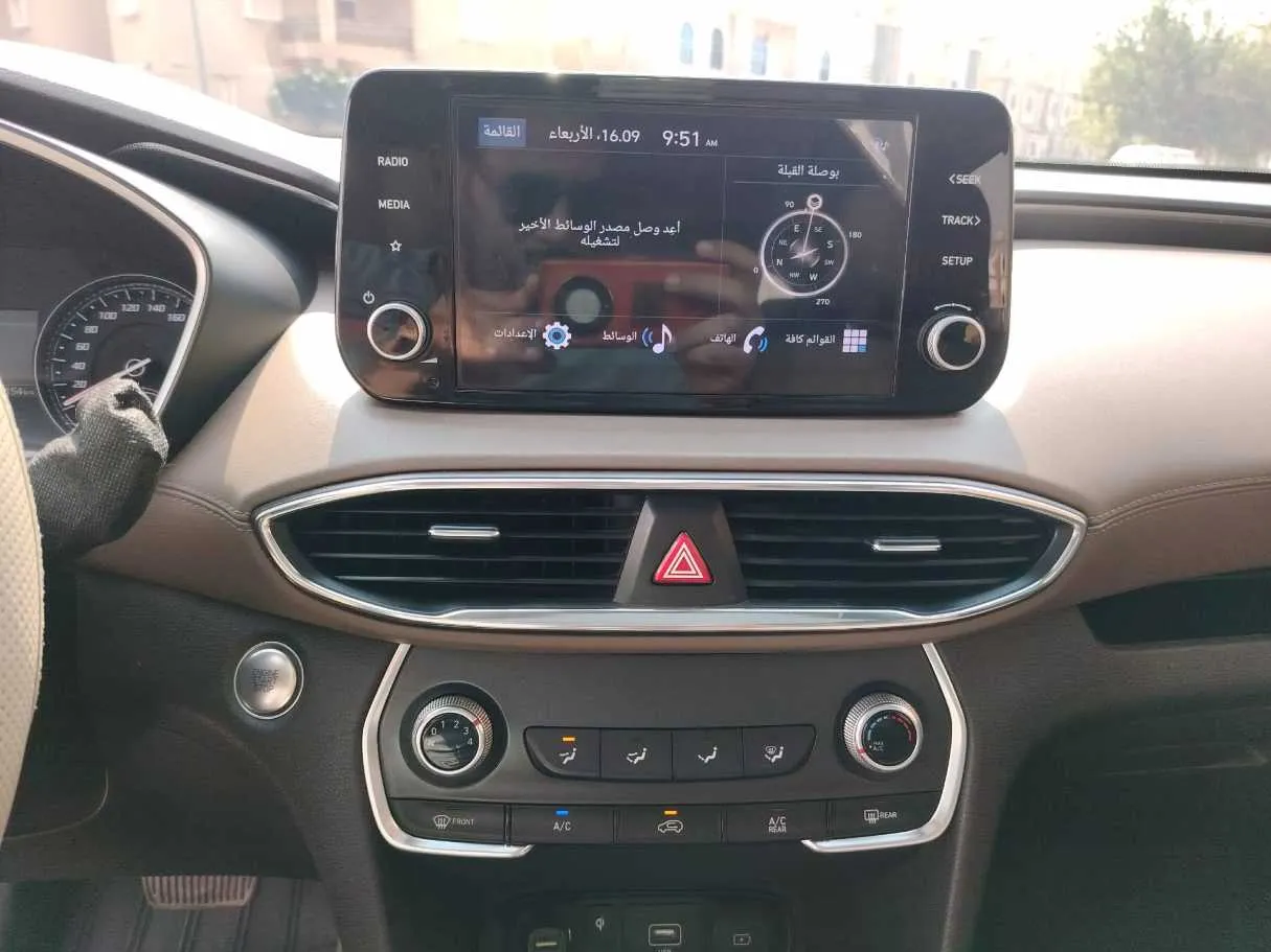 Car image 24