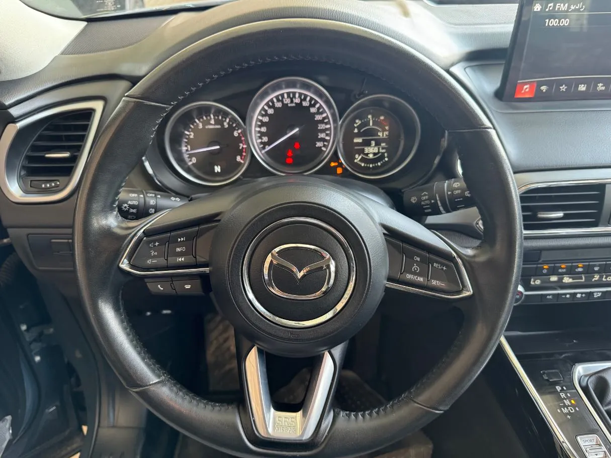 Car image 15