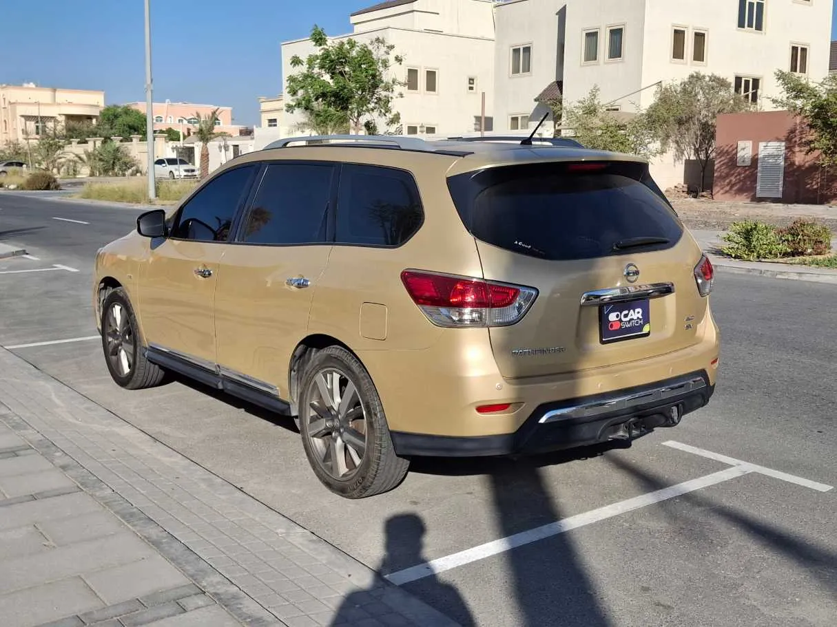 Car image 5