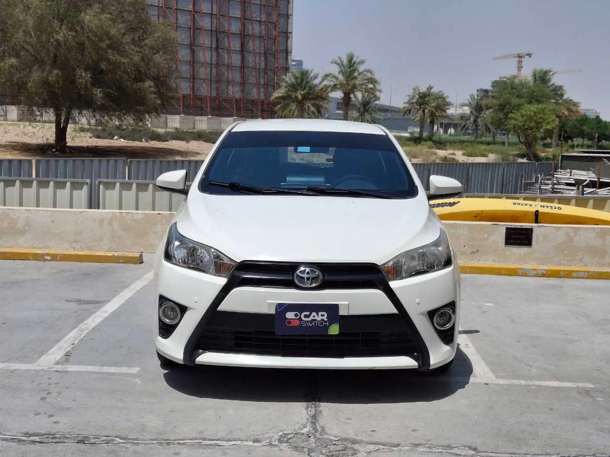 Car image 2
