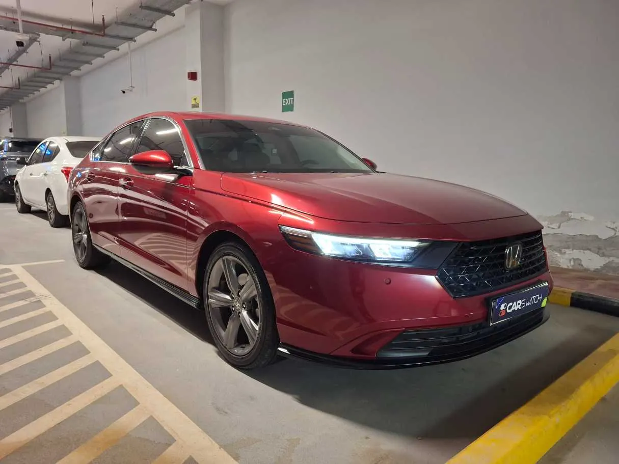 Car image 3