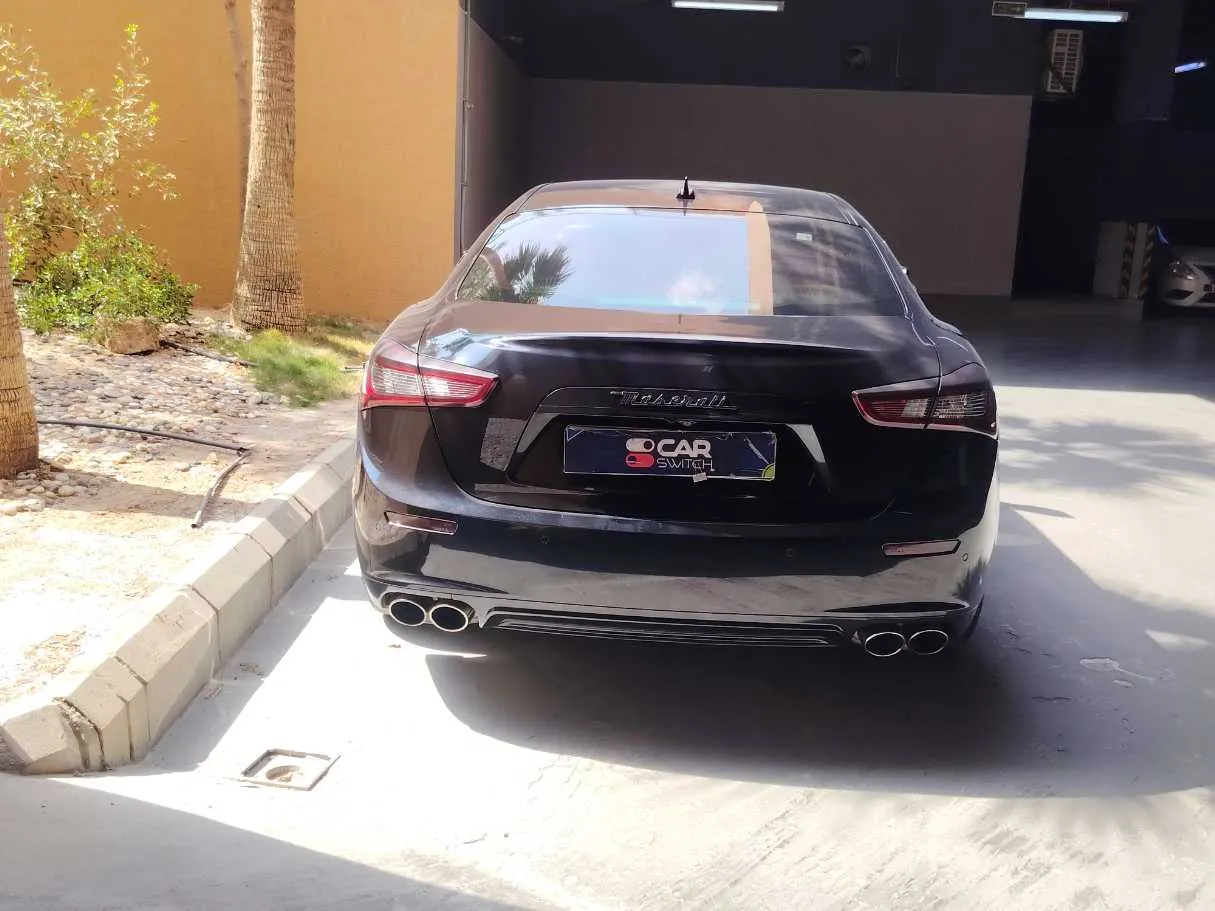 Car image 6