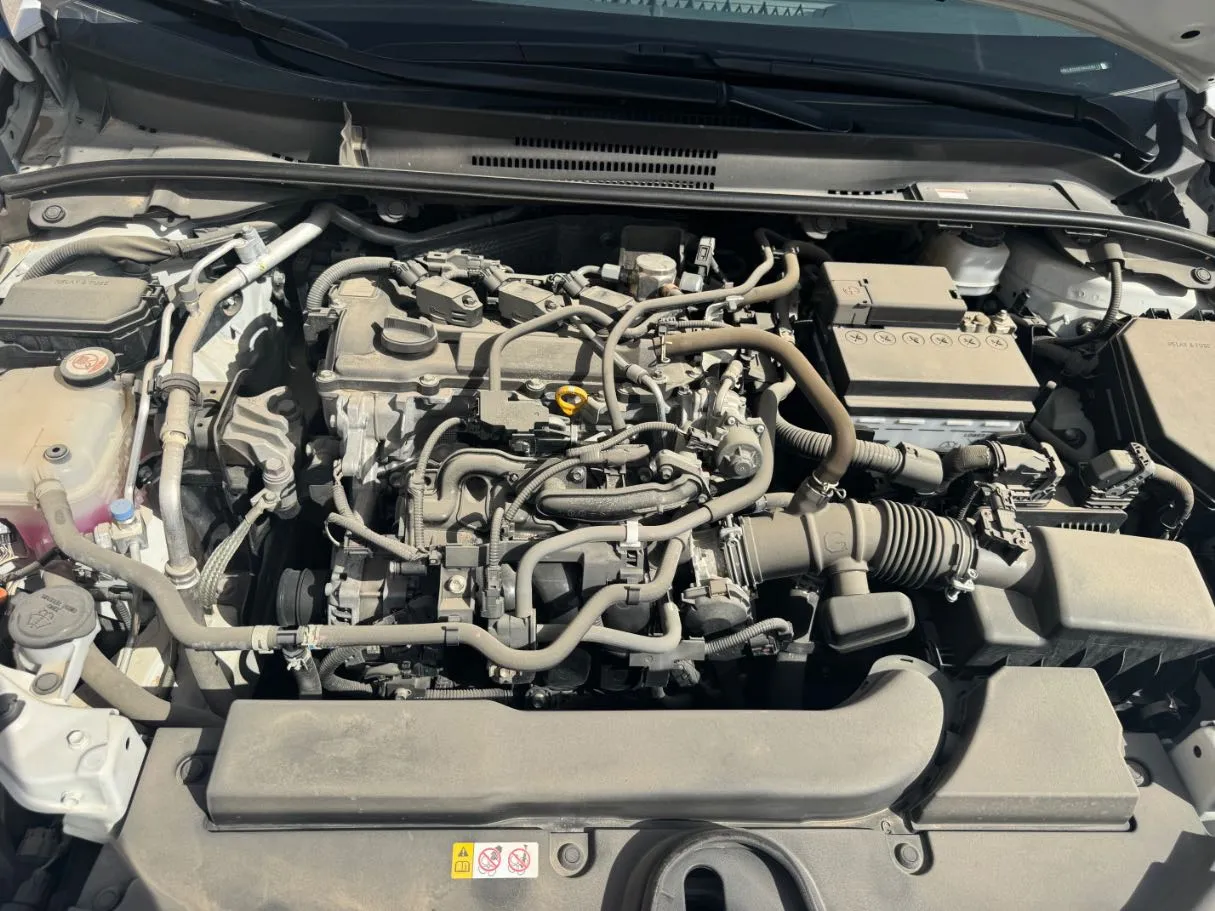 Car image 23