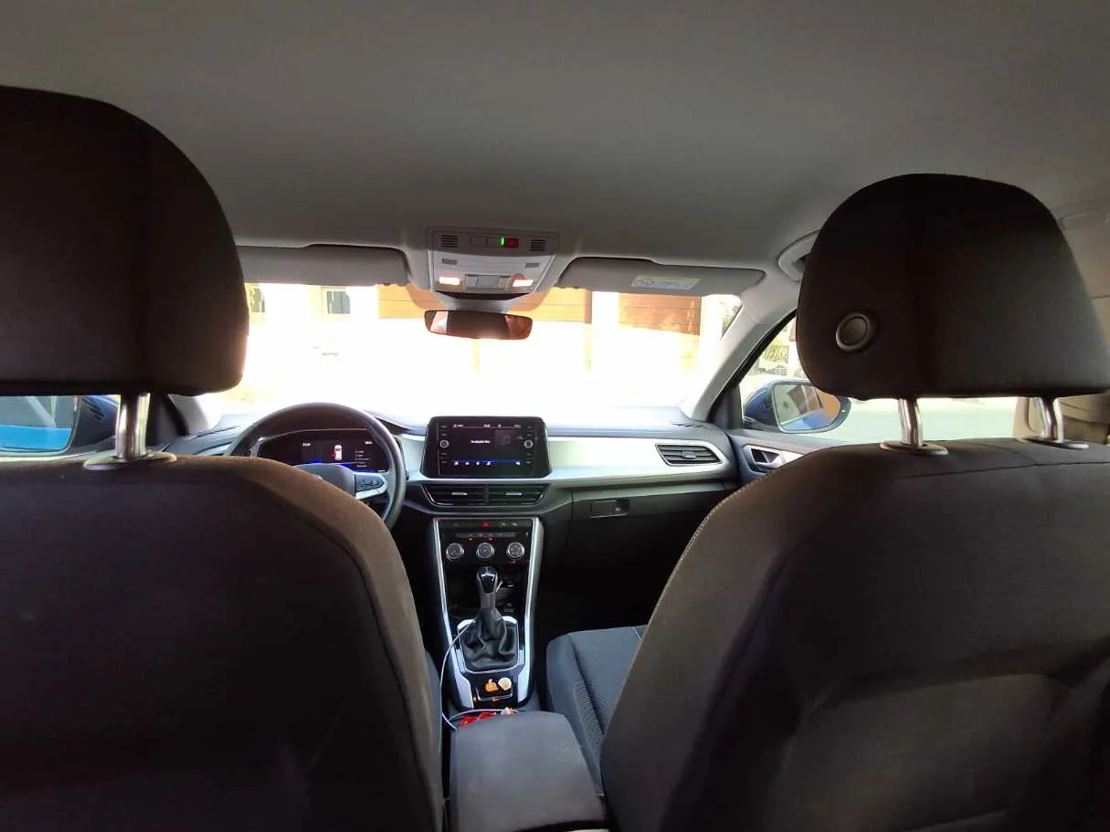 Car image 21