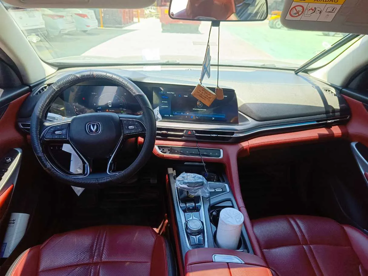 Car image 22