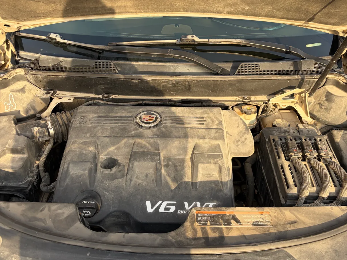 Car image 13