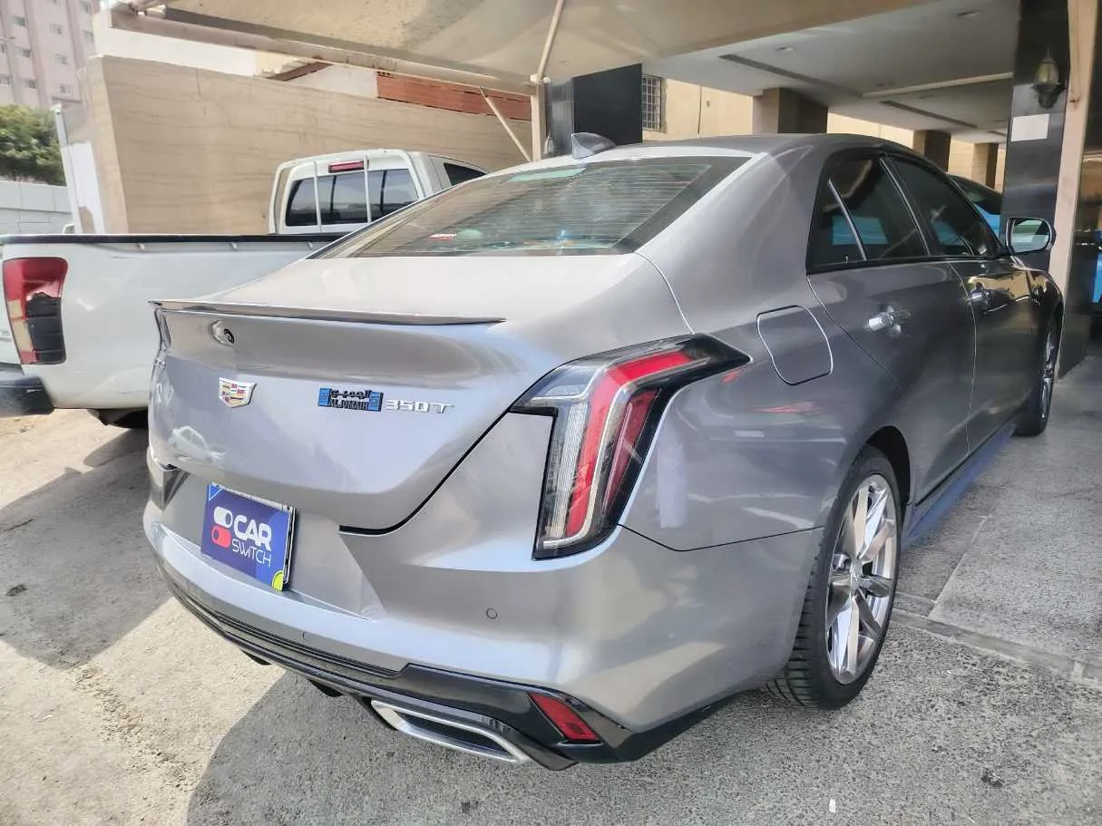 Car image 6