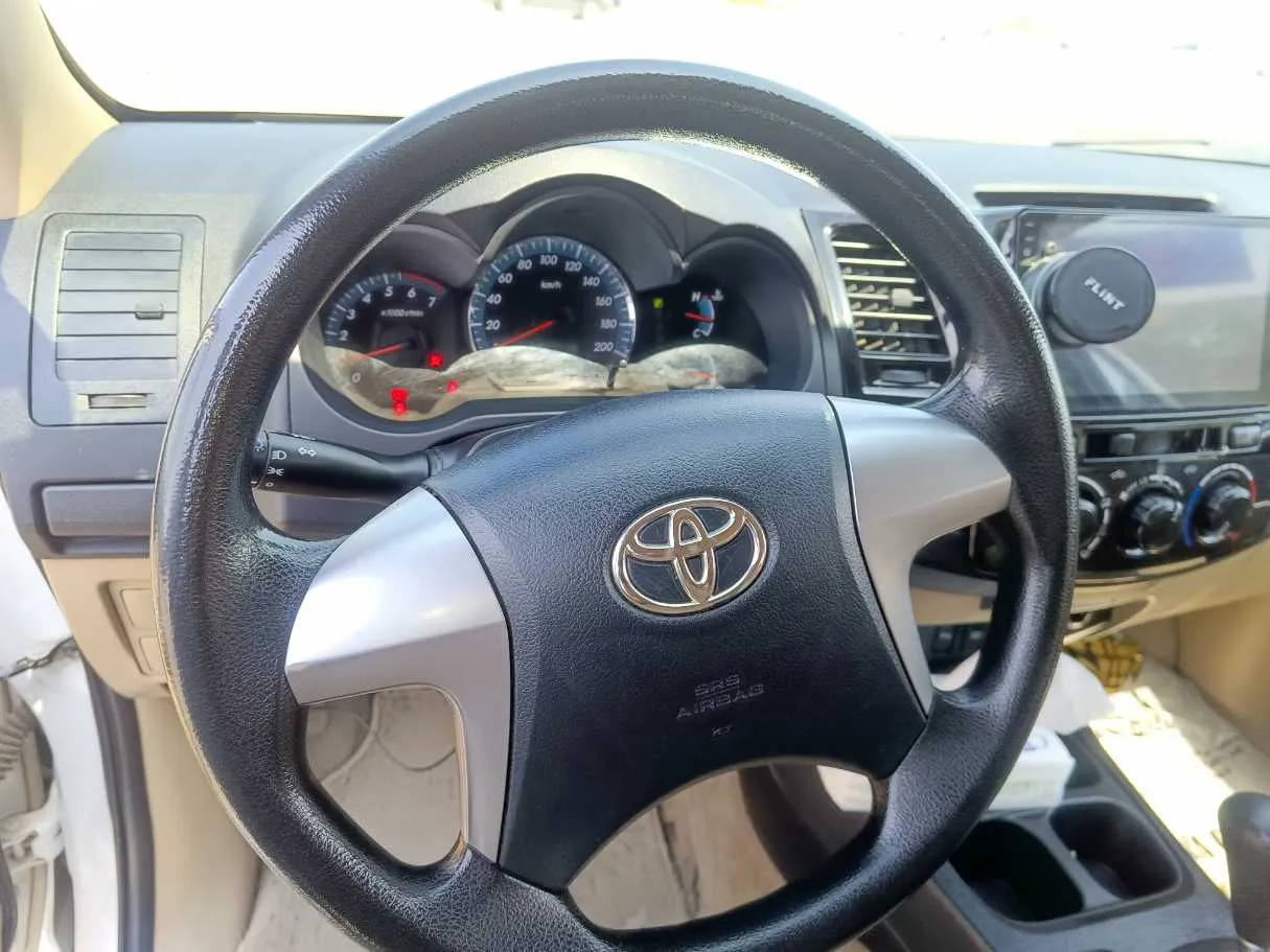 Car image 22