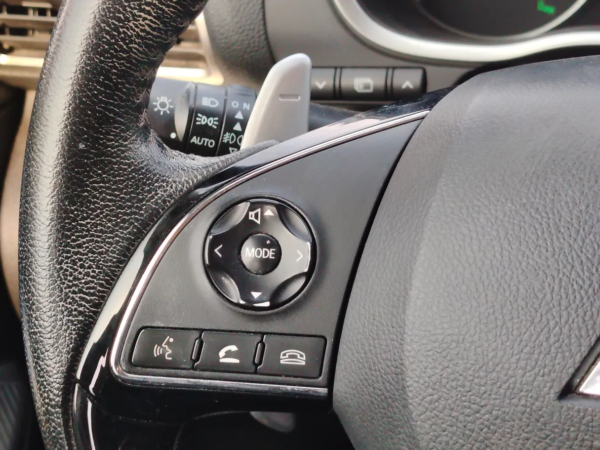 Car image 32