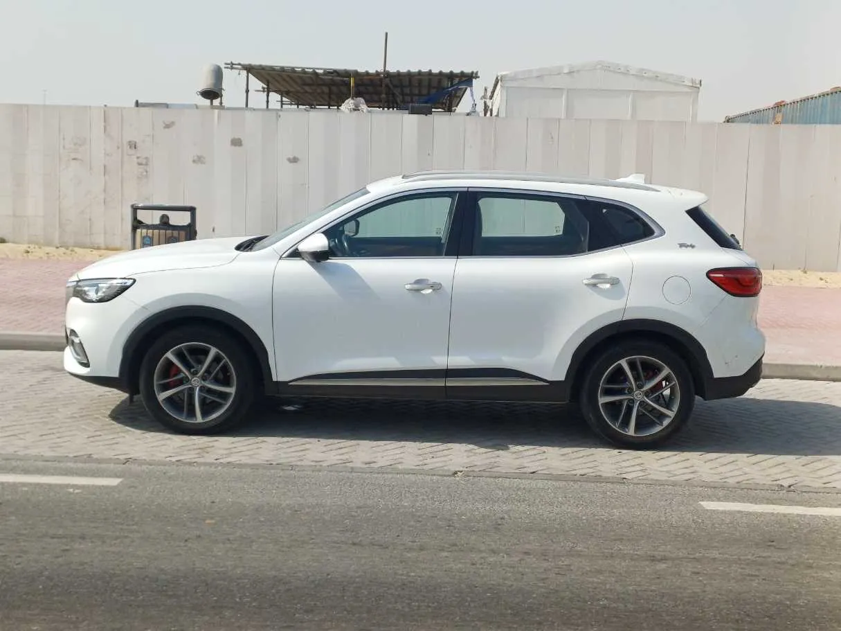 Car image 8