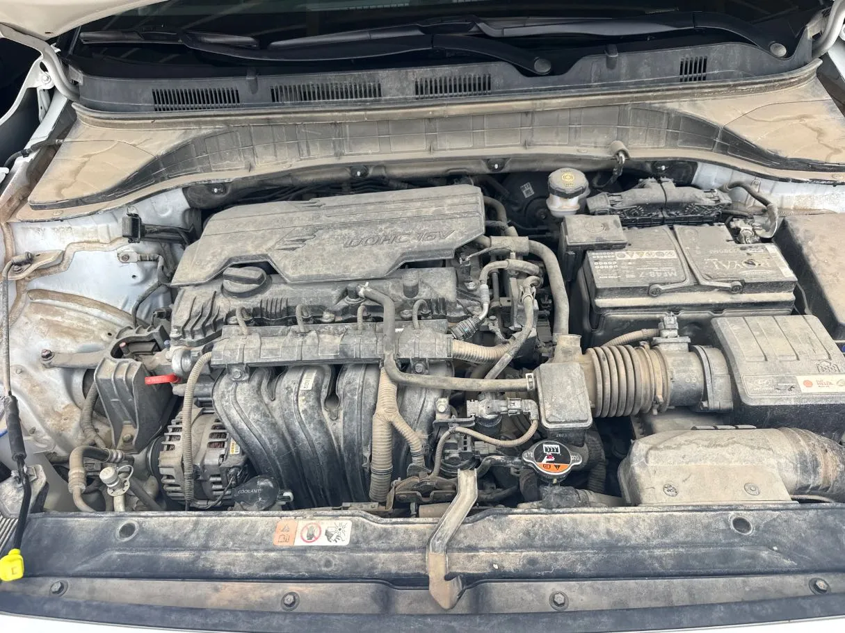 Car image 18