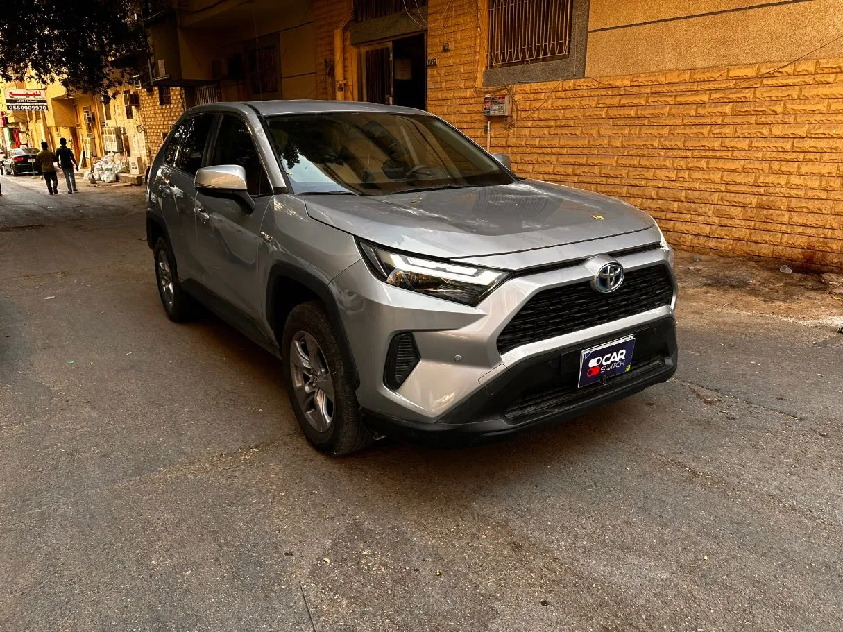 Car image 3