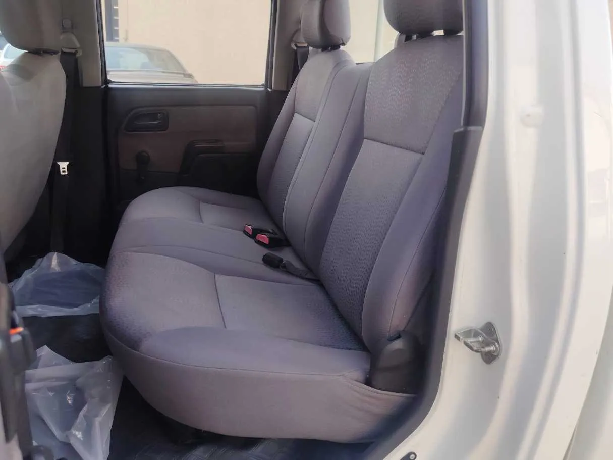 Car image 16