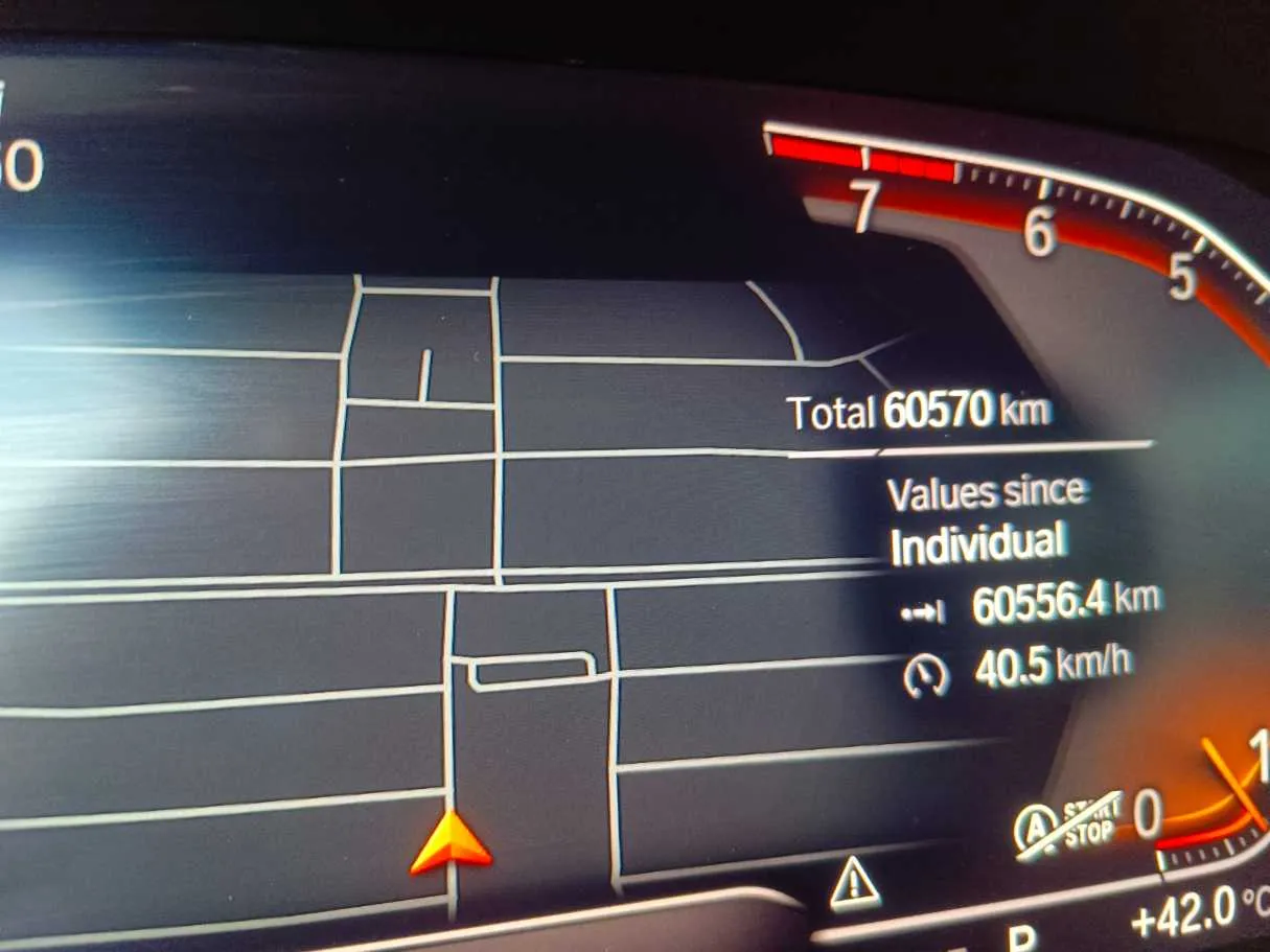 Car image 28