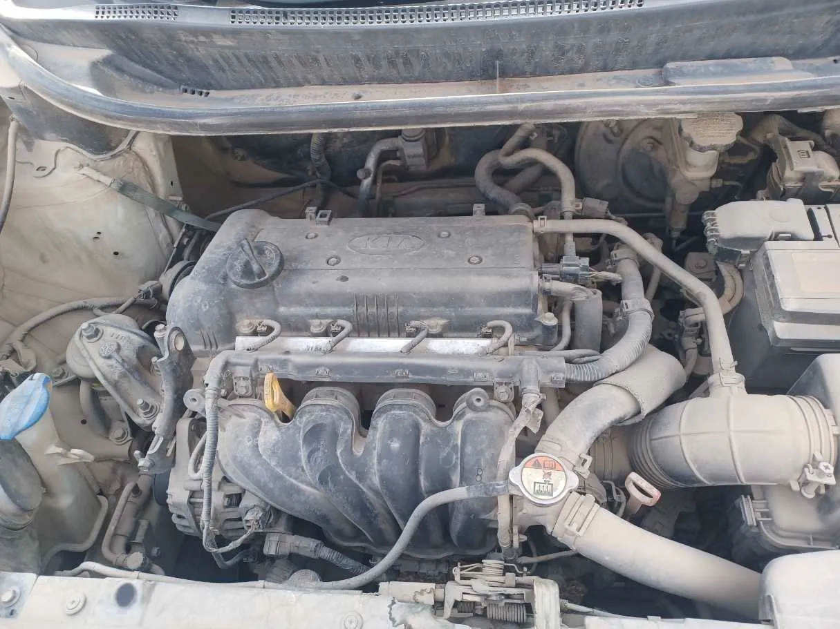 Car image 21
