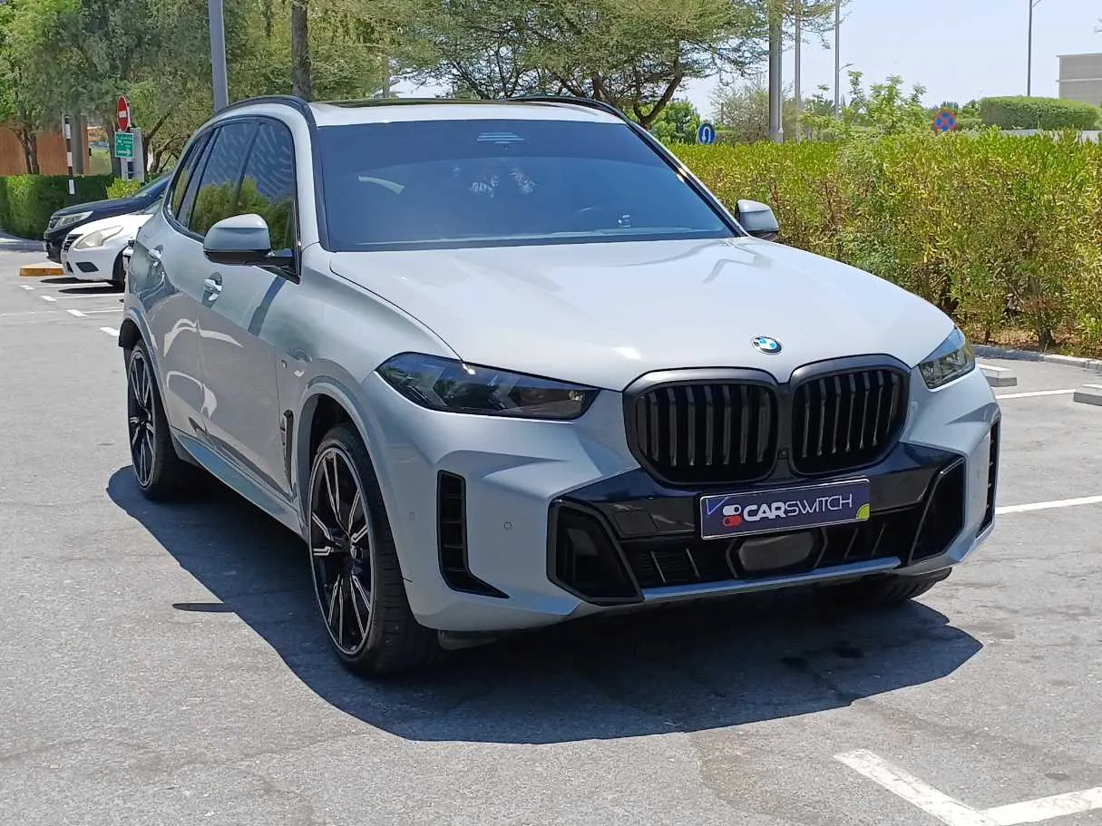 Car image 3