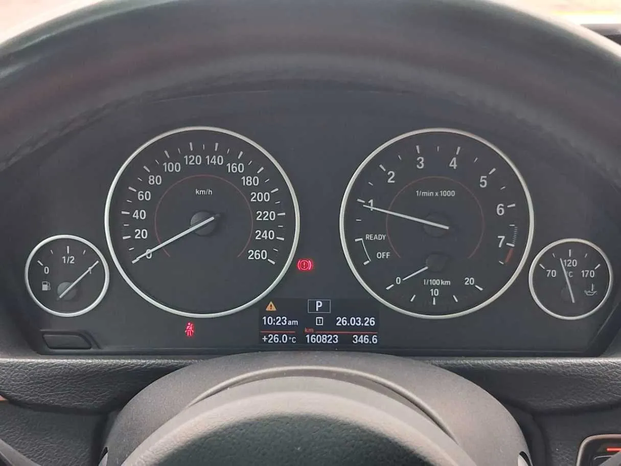 Car image 24