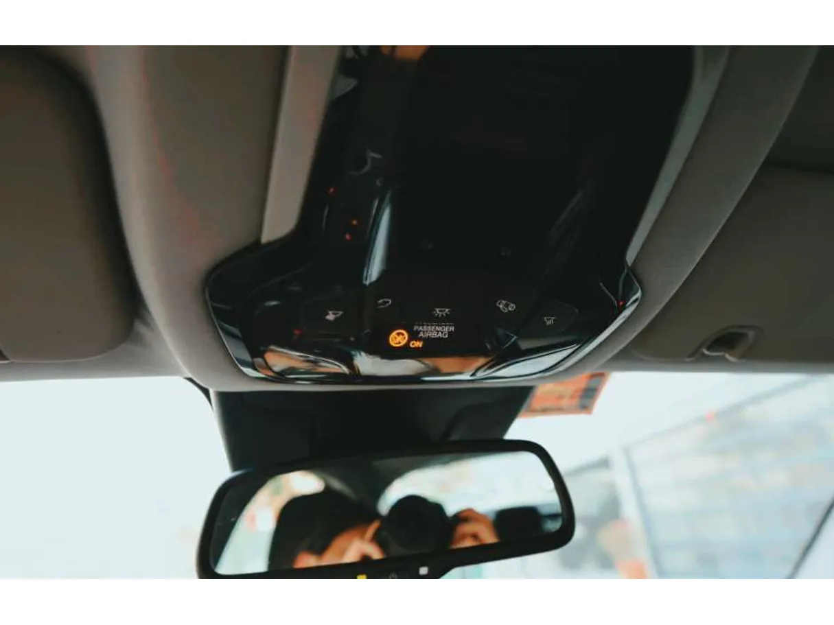 Car image 23