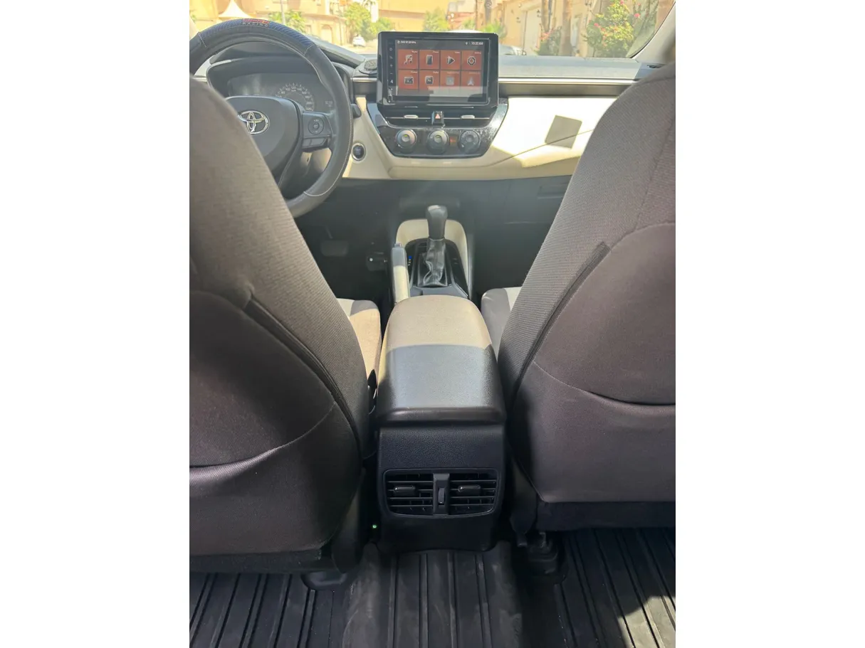 Car image 20