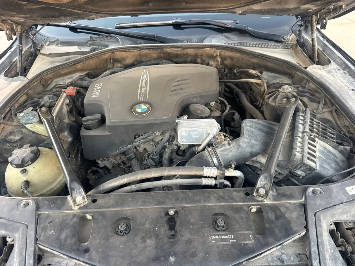 Car image 22