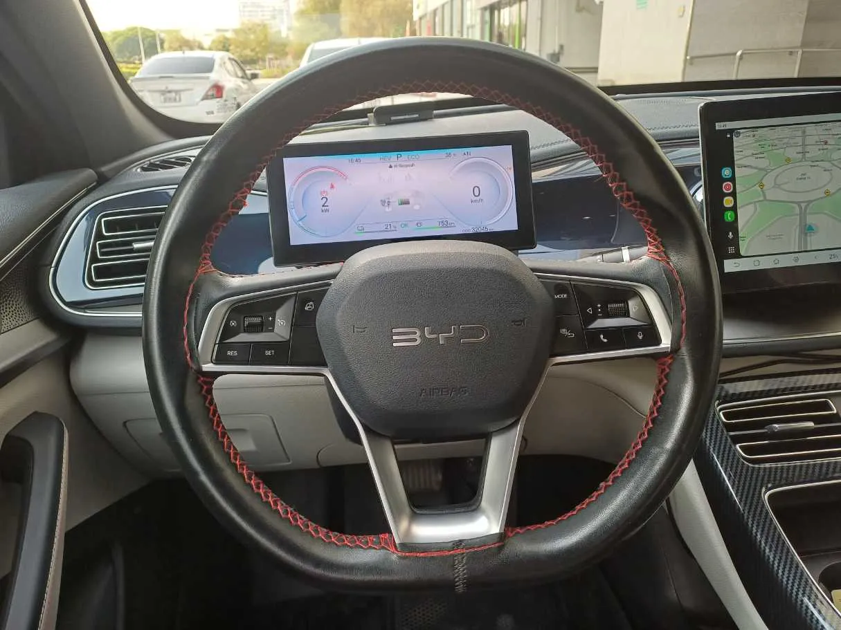 Car image 17