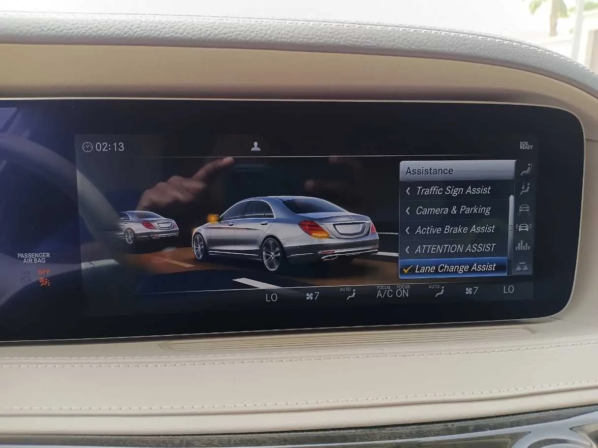 Car image 26
