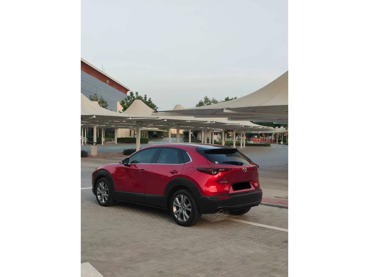 Car image 11