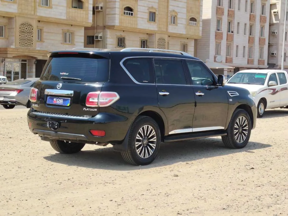 Car image 5