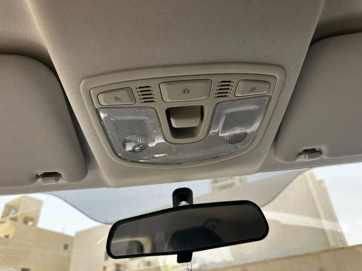Car image 23