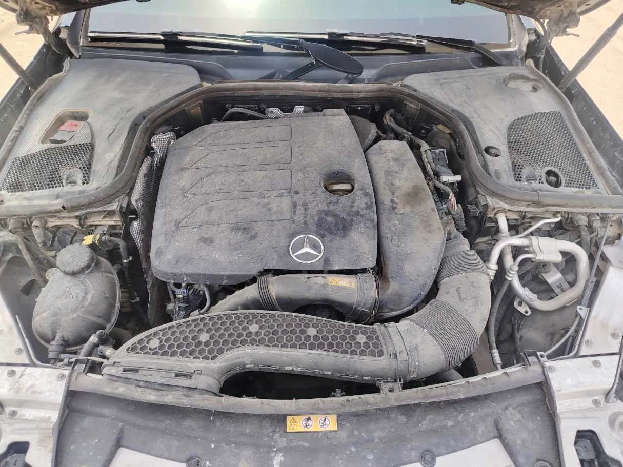 Car image 28