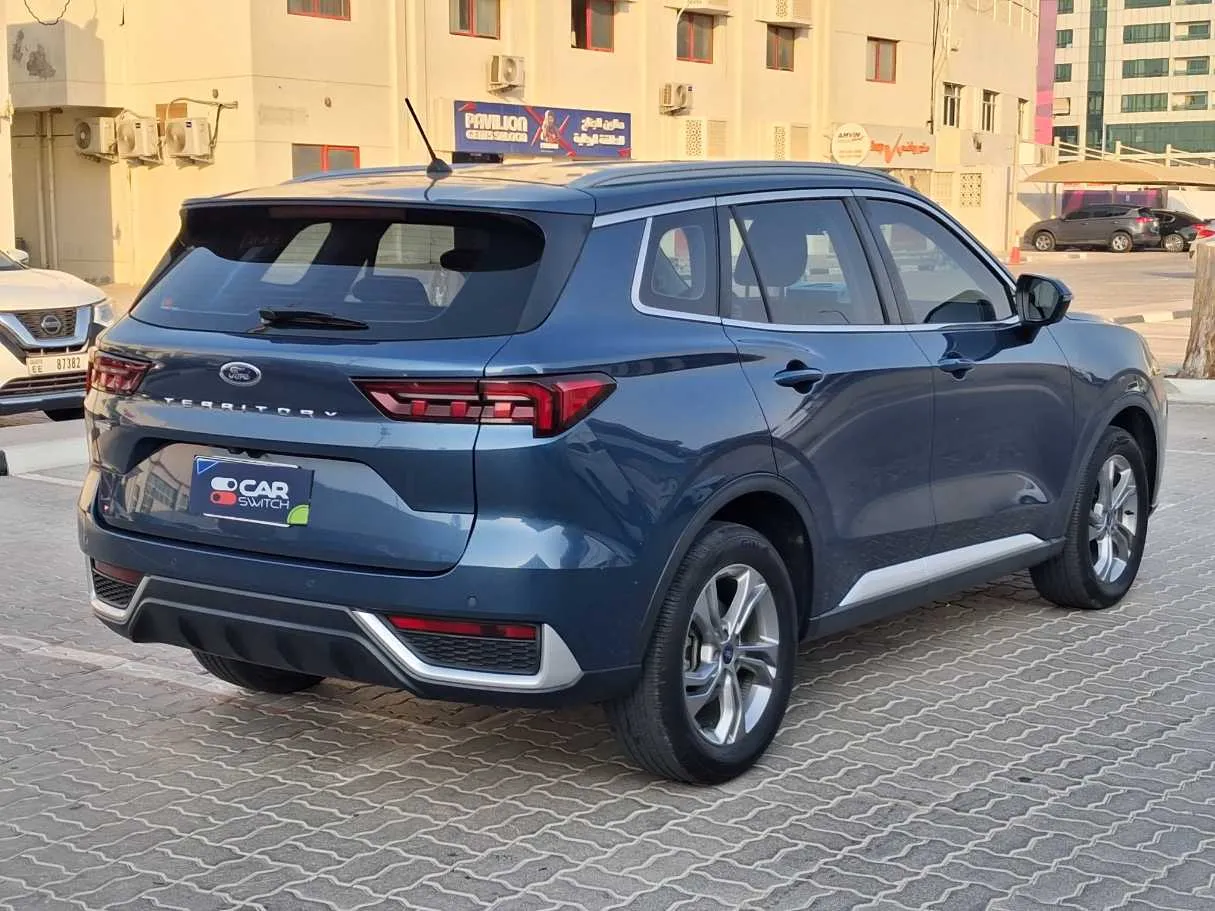 Car image 5
