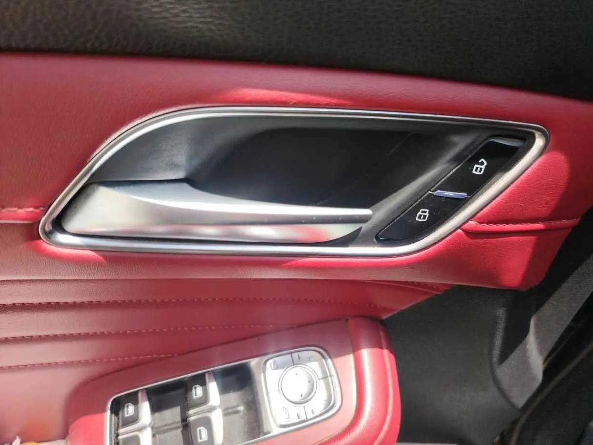 Car image 35