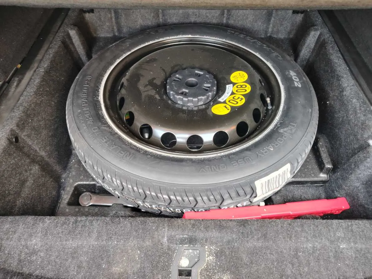Car image 39