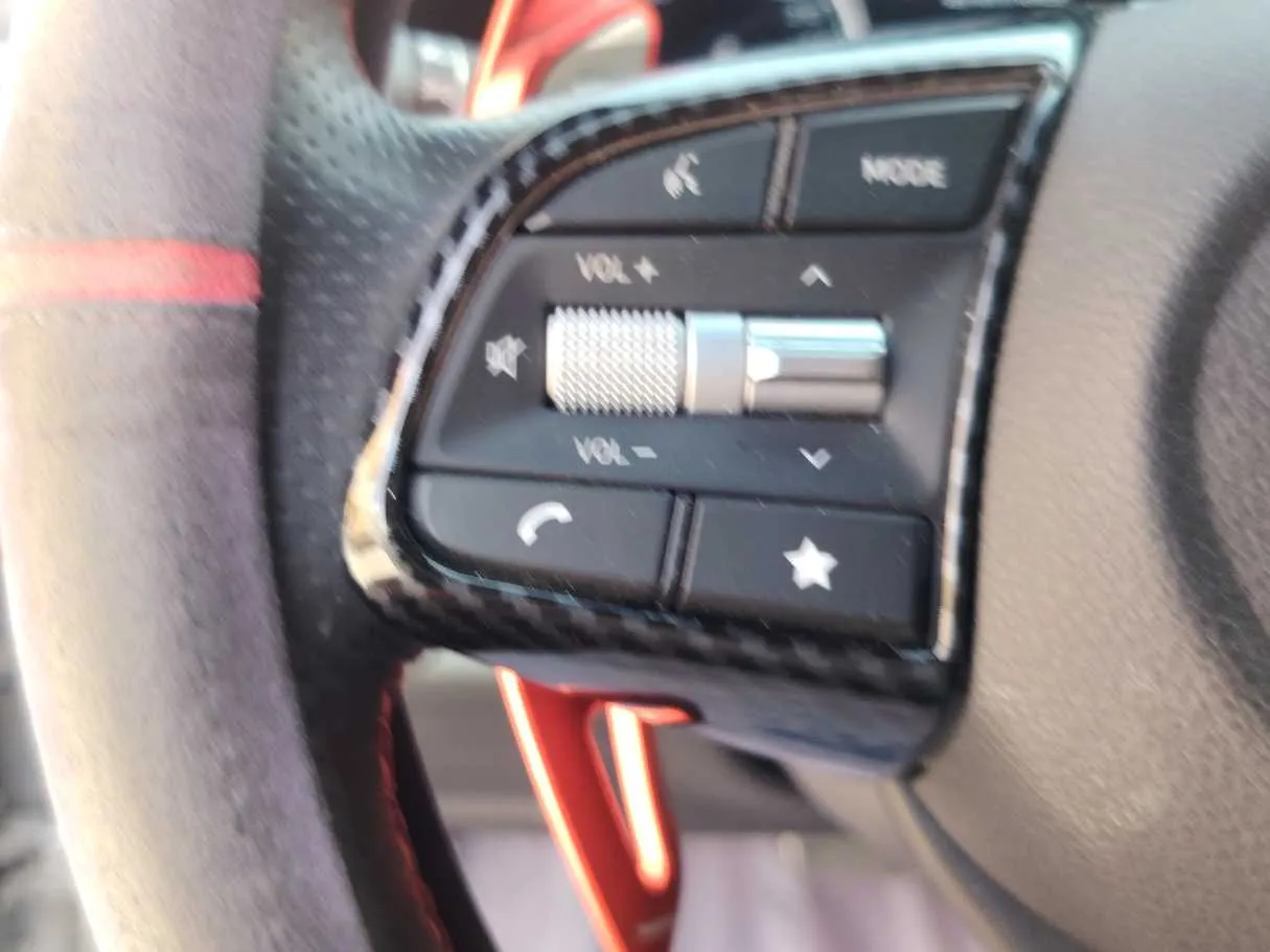 Car image 42