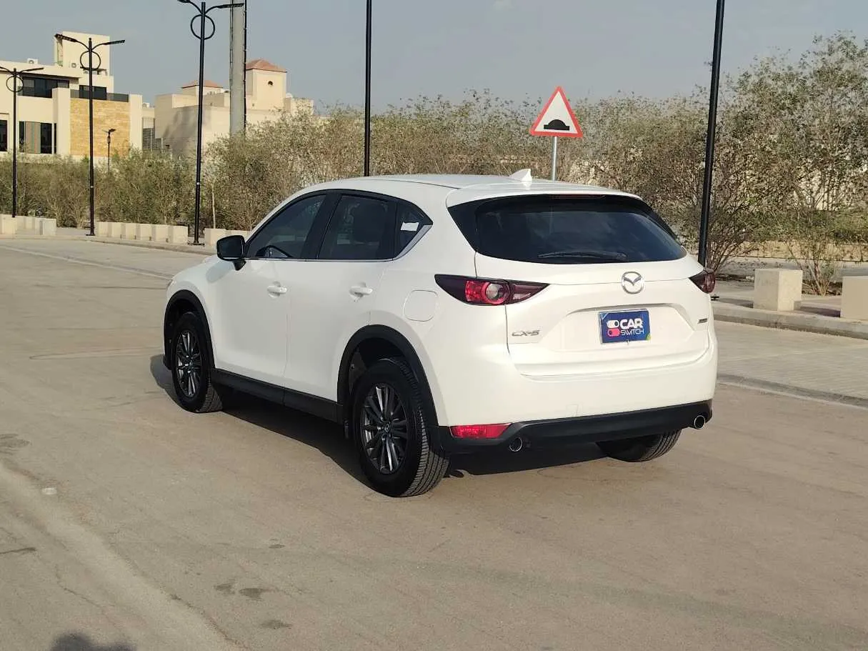 Car image 7