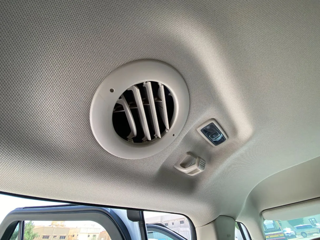 Car image 26