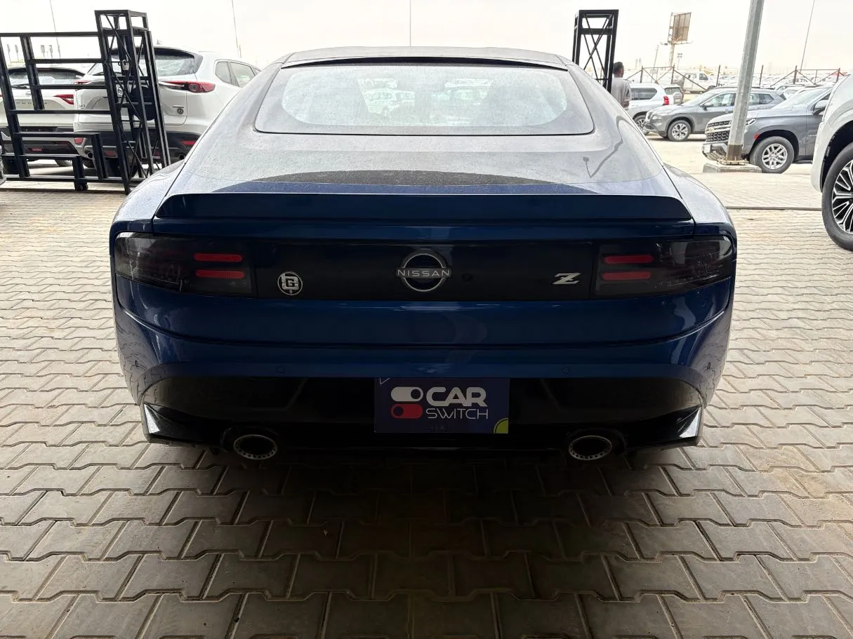 Car image 5