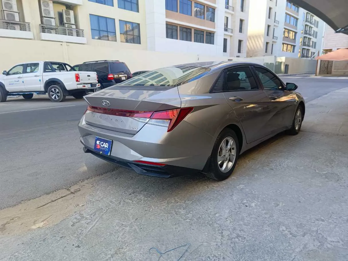 Car image 5