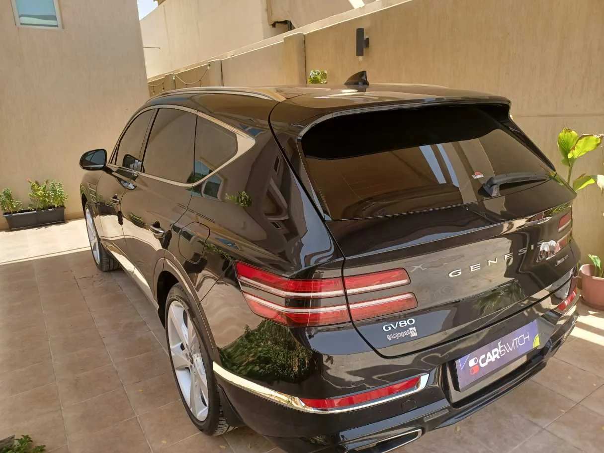 Car image 7