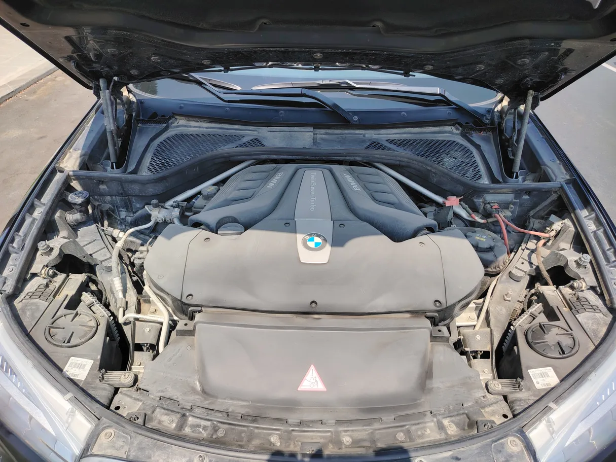 Car image 40