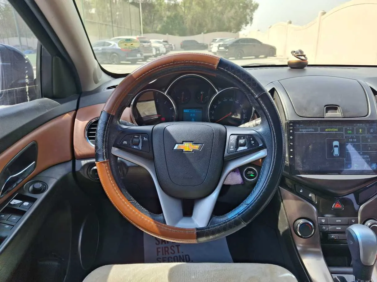 Car image 17