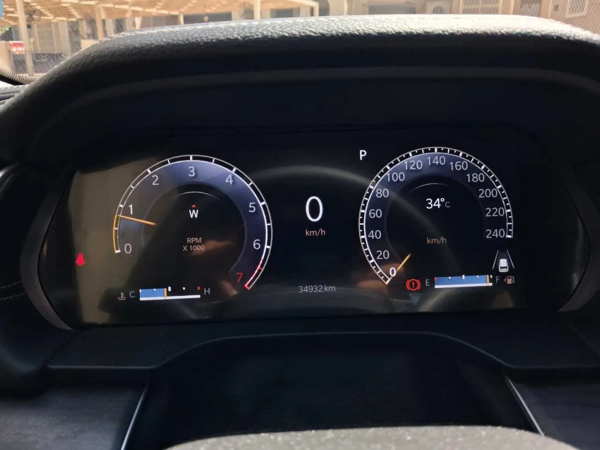 Car image 17