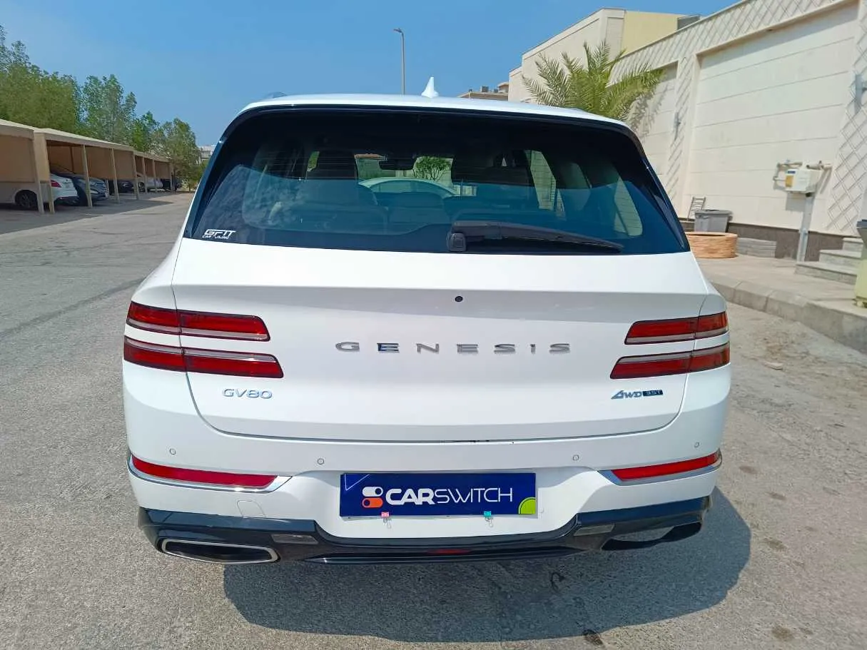 Car image 6