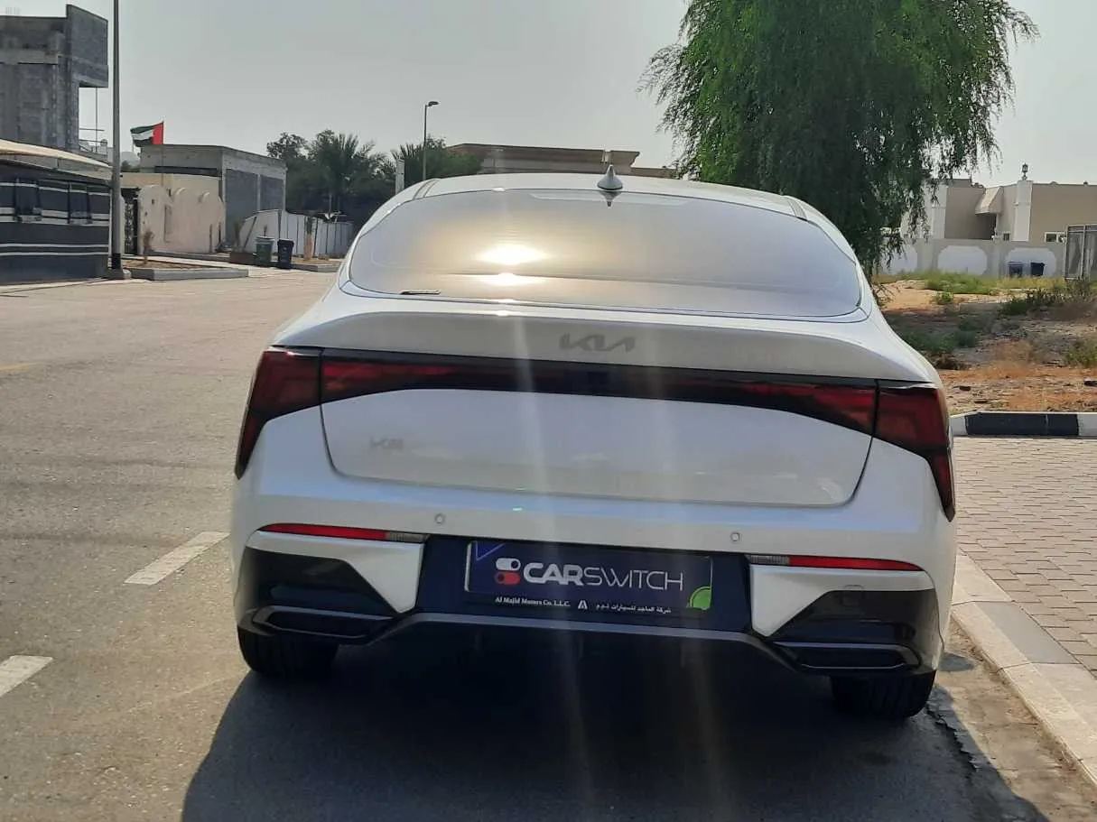 Car image 6