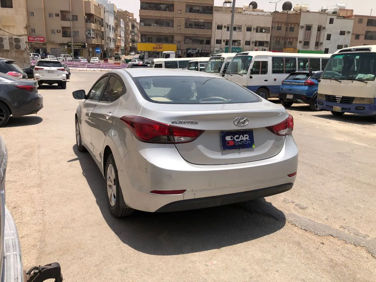 Car image 7