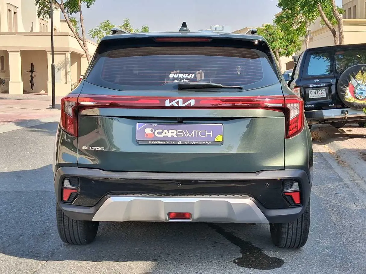 Car image 6