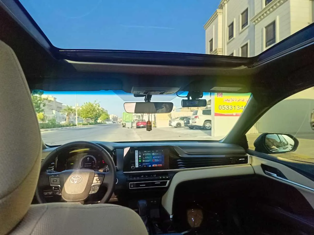 Car image 23