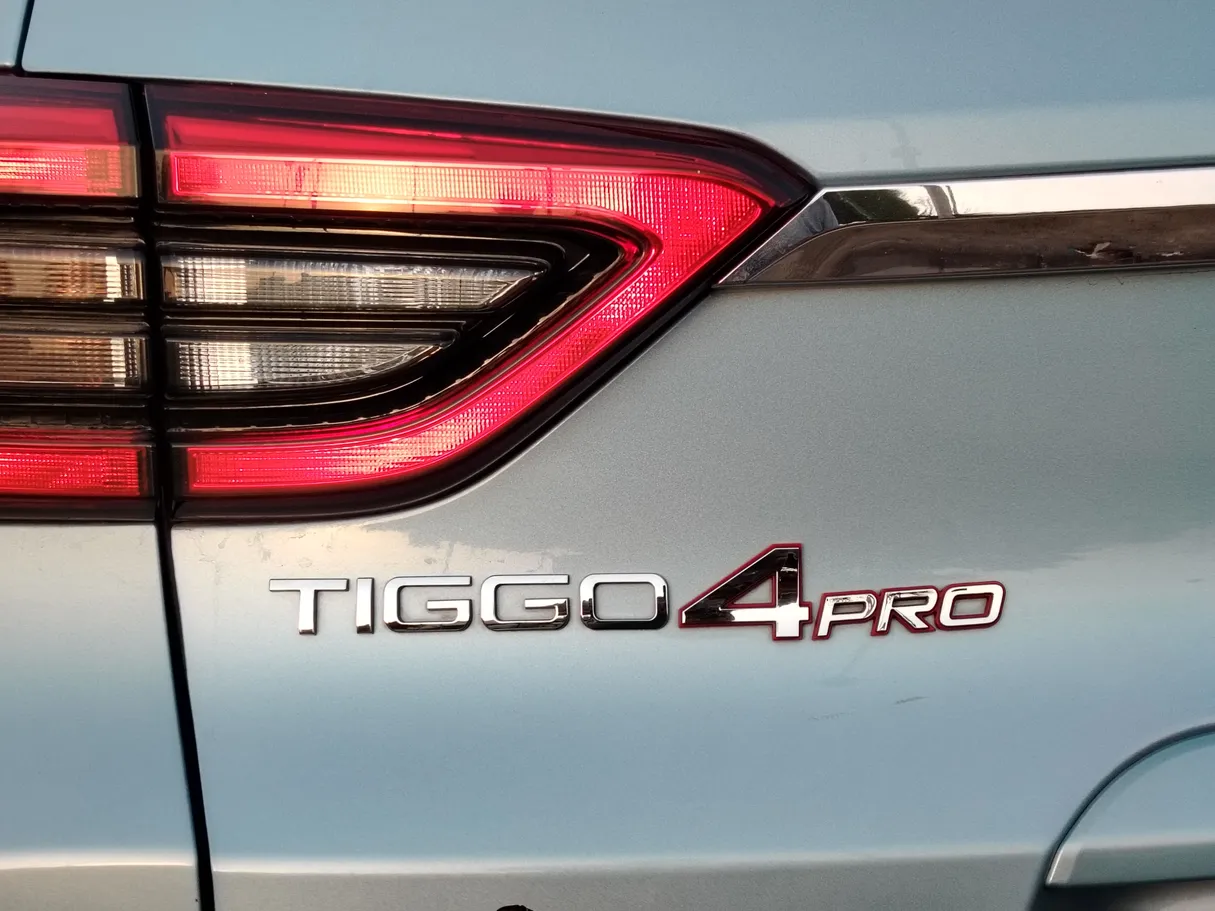 Car image 30