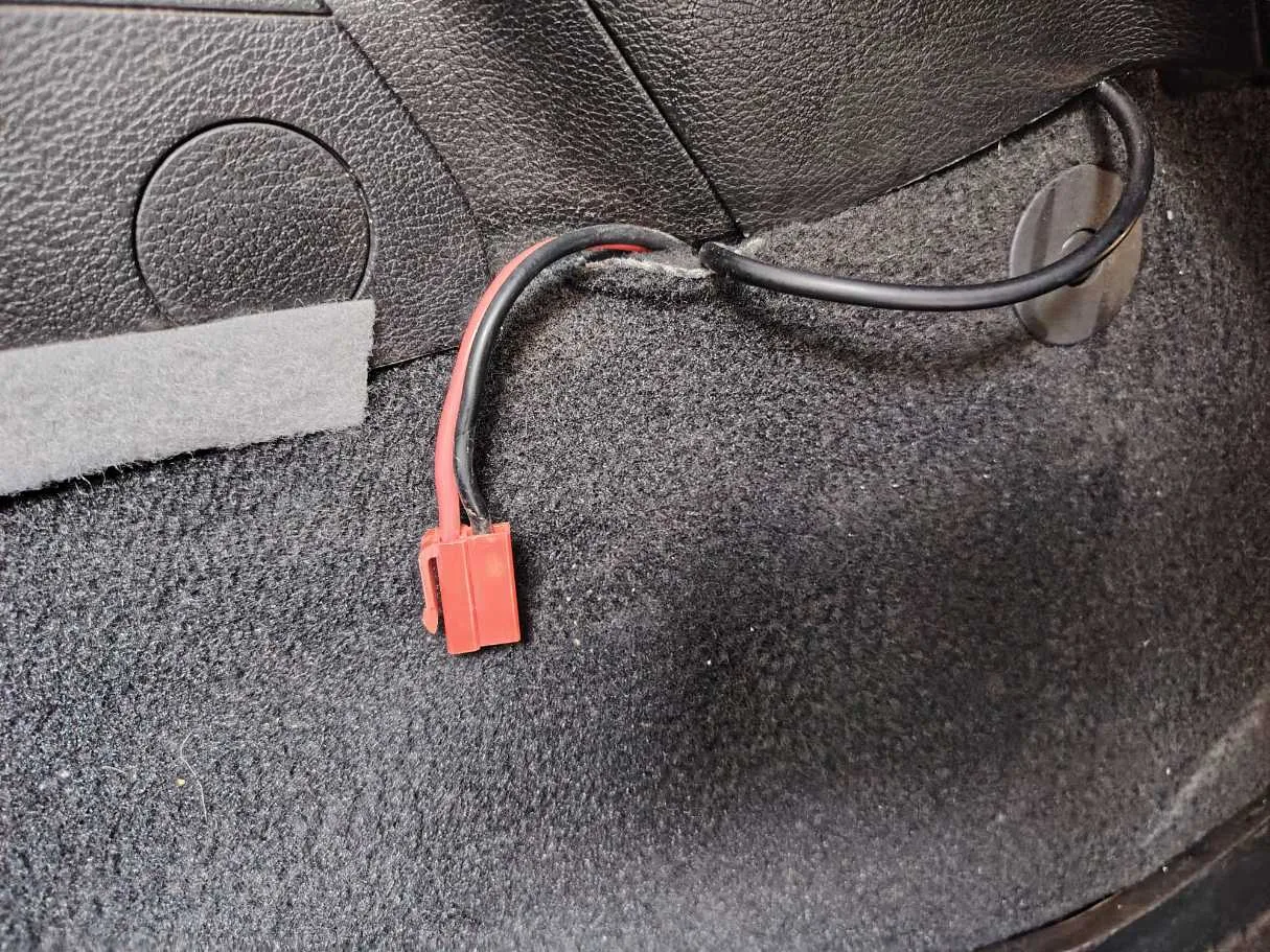 Car image 34
